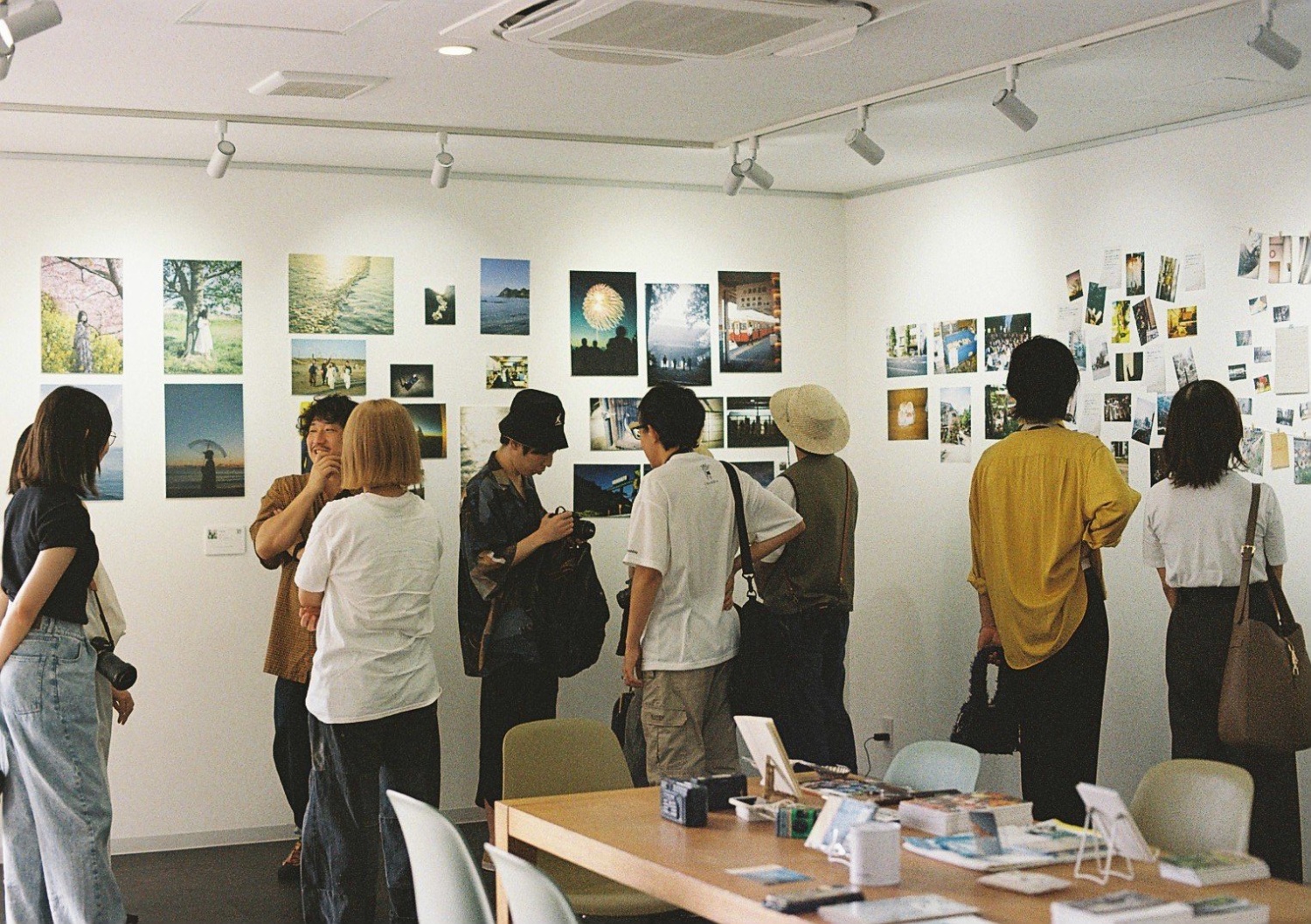 写真展の展示風景