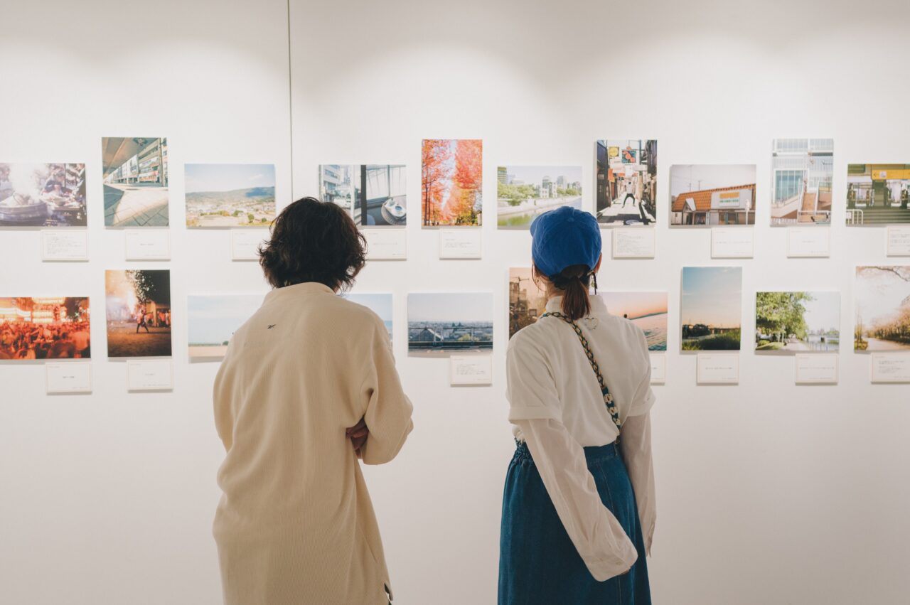 PICTE主催写真展の会場風景